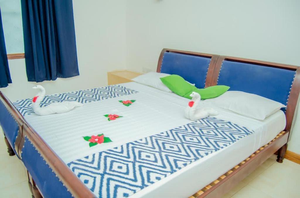 27 Cafe Zanzibar Airport Hotel エクステリア 写真